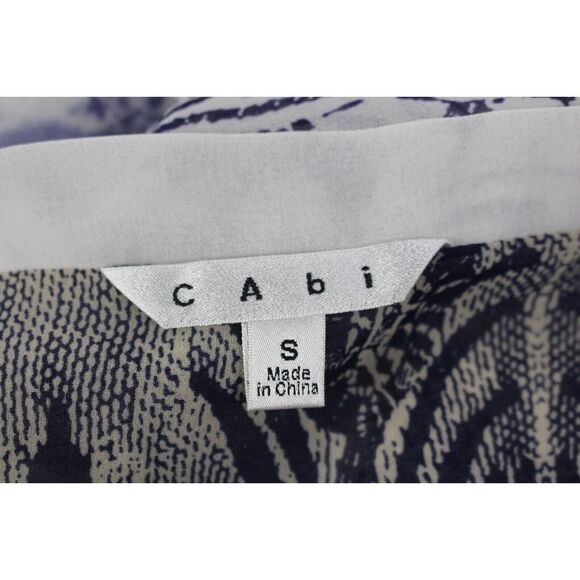 ladies CABI v-neck blouse size S - Picture 6 of 6